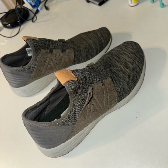 New Balance Sneakers - Picture 4 of 6